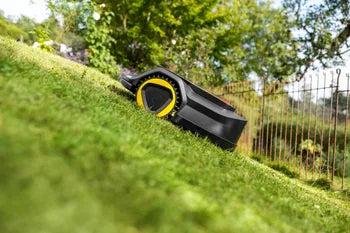 Tondeuse robot Karcher RCX 6, sans cable périphérique, 3000m², pente 70%, GPS + RTK + Caméra